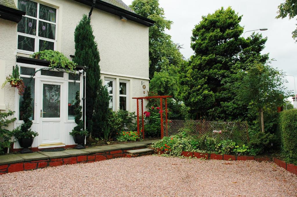 Pitreavie Guest House Дънфърмлин Екстериор снимка