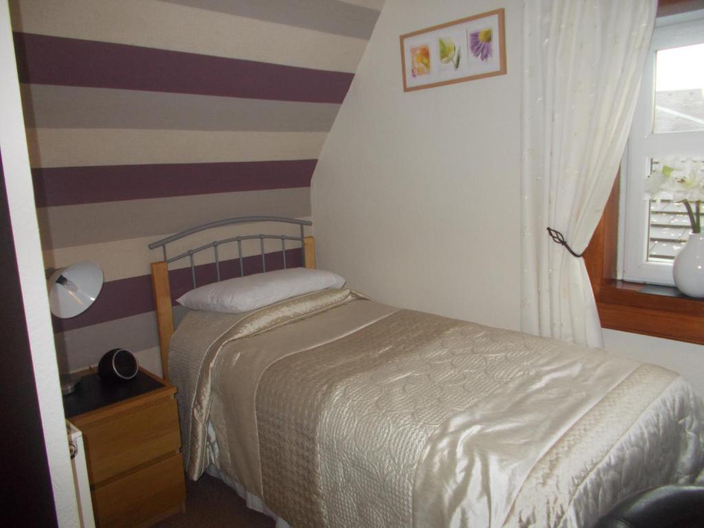 Pitreavie Guest House Дънфърмлин Стая снимка